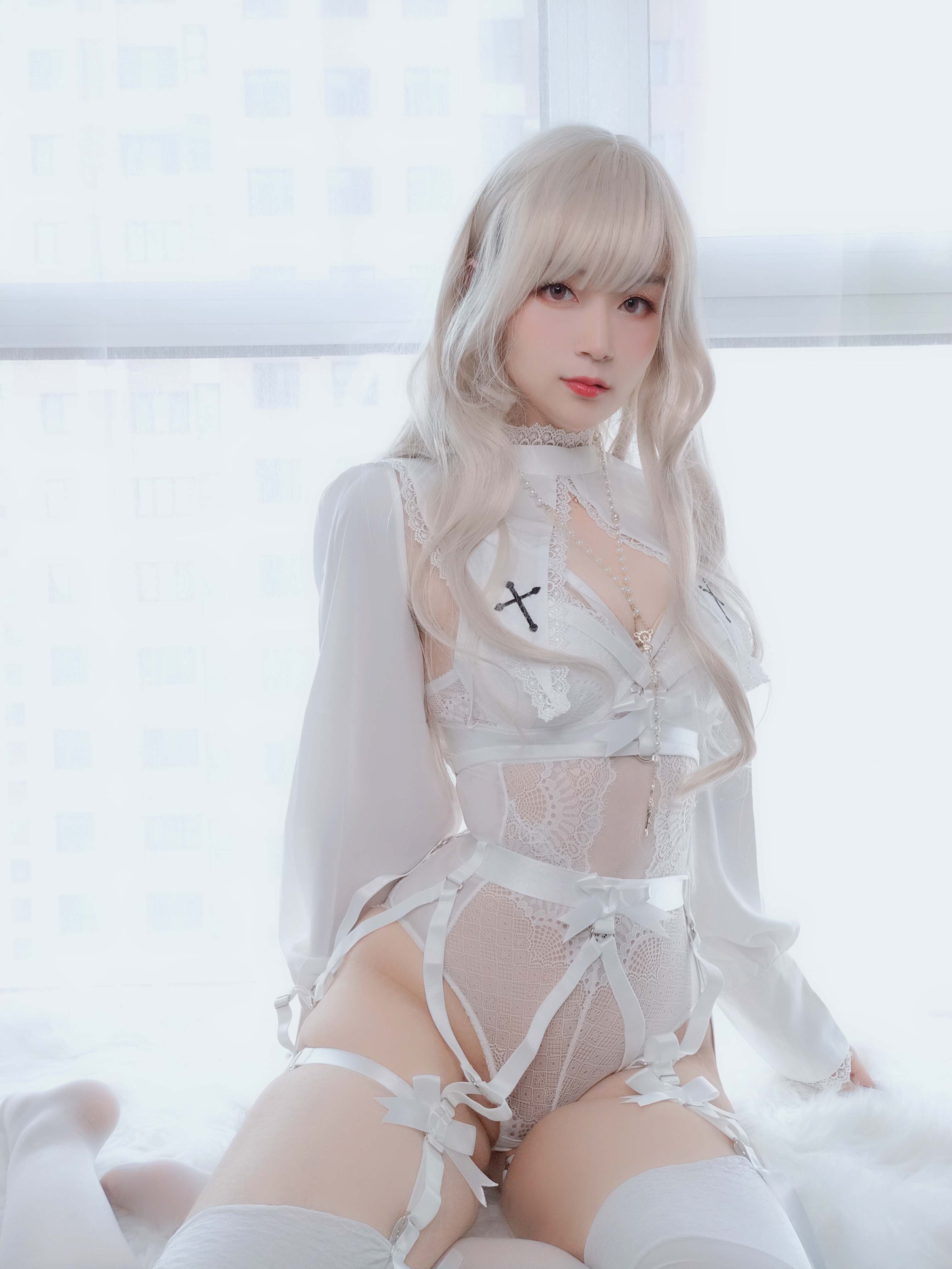 [Coser小姐姐白银]NO.018纯白圣女插图